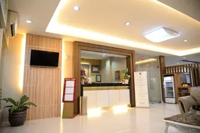 Rangkayo Basa Halal Hotel - Image 4