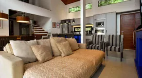 Casa c/ Piscina a 250m da Lagoa da Conceição P2211 - Image 2