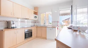 Agradable casa con piscina - Image 3