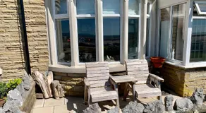 HomeStay In The Bay By The Beach - Image 4
