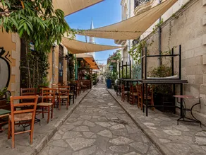 Modern flat with balcony and sea views on the sunny side of Cyprus All yours - Image 2
