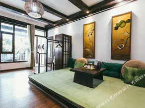 Only Blue Inn - Image 5
