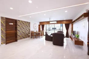 Elegant 3 BHK Bandra Apartment | City Yet Peaceful - Image 3