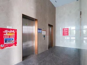 Dongguan Shiguang Cloud International Apartment - Image 5