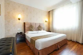 Anshan Camilla Business Hotel - Image 2