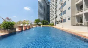 Breezy 1BR Near BTS Udomsuk - Image 4
