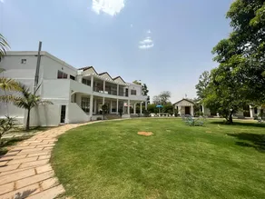 Las Cabanas Resort - Image 3