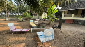 Palm Groove Holiday Home - Image 4