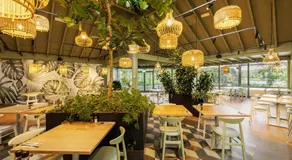 Hotel De Vossemeren by Center Parcs - Image 4