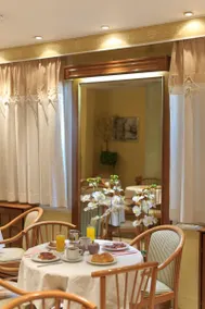 Anesis Hotel - Image 3