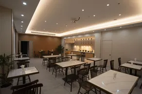Qianyi Yicheng Hotel (Yulin Shizi Street Yuntian Palace) - Image 3