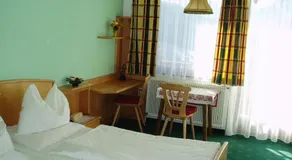 Dobbeltværelse med bad od. Badeværelse, toilet - udflugt hotel Huttersberg - Image 2