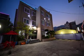 Nabizam Motel - Image 5