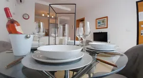 Beautiful three bed on Condado - Image 4