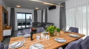 Holiday Villa MI - Image 4