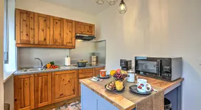 Starkeeper Apartment Ski Base with Balcony Views - Happy Rentals - Image 2