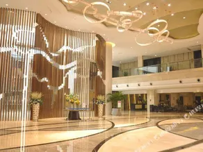 Ramada Plaza Chongqing - Image 3