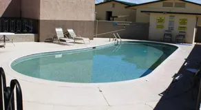 HWY Express Inn and Suites - Image 2