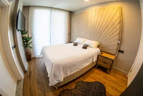 Villa 8 Havuzlu (3+1) - Image 2
