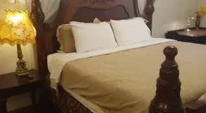 Waterfront Hideaway Private Suite-King bed room - Image 2