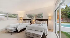 Miami Villa with Heated Pool Luxury Stay - Image 2