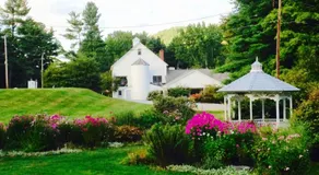 The 1896 House Country Inn - Brookside & Pondside - Image 4