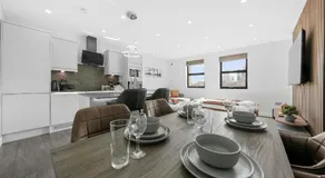 Skyline Studios Tower Bridge - Image 2