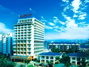 Sanya HaiYueBay holiday hotel - Image 3