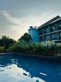 The Blue Sky - Image 5