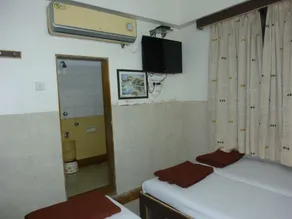 Basera Hotel - Image 3