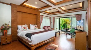 Private Villas Bangtao - Image 2