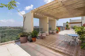Panoramic Sea View Apt. amidst Lush Green Ghats - Image 5