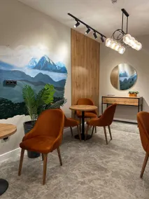 Dream Hotel - Image 5