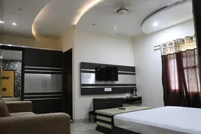 Sea rock hotel - Image 4