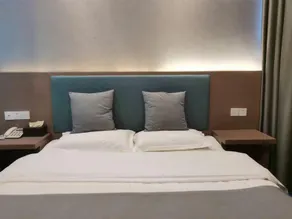 Kangqiao Peninsula Hotel (Xinjin Middle School) - Image 5