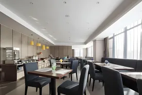 Home Inn Plus Guilin Railway Station Xiangbishan Park - Image 3