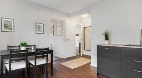 Central and cozy Apartment - parking included! - Image 5