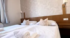 Hotel Apollon - Image 2
