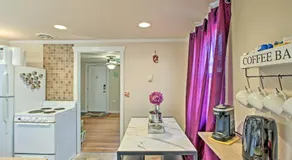Lovely Tacoma Cottage w/ Fire Pit, Near Dtwn! - Image 4