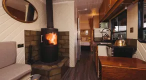 The Horse Hut & Lotus Spa - Image 2