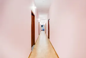 Hotel O Royal Midlaans - Image 5