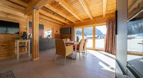 Chalet Chardonnay - Image 4