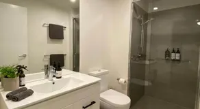 Luxe Retreat - Image 4