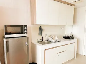 Best Family Studio Breeze Bintaro Apt by OkeStay - Image 3