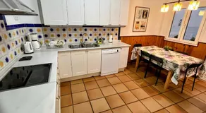Plaza España Family House - Image 3
