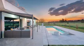 Casa Blanca - Image 3