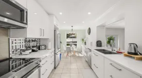 Luxury 3BR Retreat, Hot Tub, Fire Pit, 4 Beds - Image 3