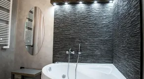 Art in B&B - Image 2