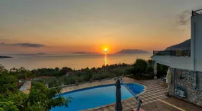 Villa Bamour With Paradise View - Image 3