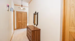 Beachfront Art Gallery Mansard One Bedroom Suite in Historic Bath-House - Image 4